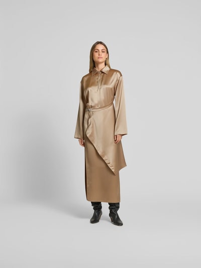 Nanushka Maxikleid in Wickel-Optik Sand 4