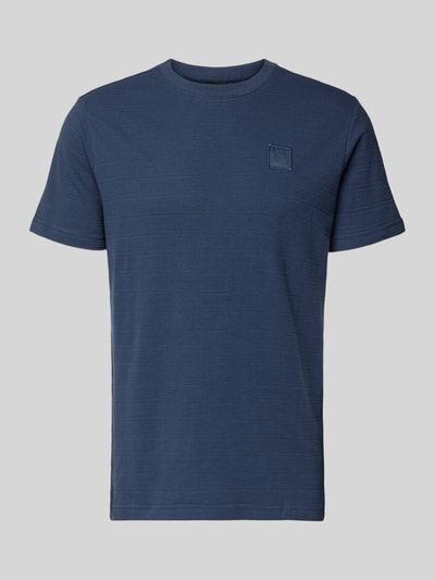 Produktfoto, T-Shirt mit Rundhalsausschnitt von PME Legend aus bawełny, krój regular fit, łatka z logo, długość tyłu w rozmiarze M 69 cm, kolor niebieski, jednolita faktura