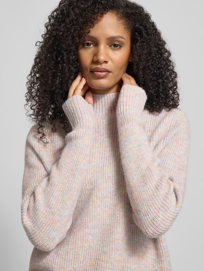 Christian Berg Woman Strickpullover mit Stehkragen Apricot 3