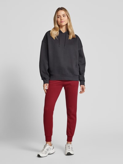 Under Armour Sweatpants mit Label-Stitching Bordeaux 1