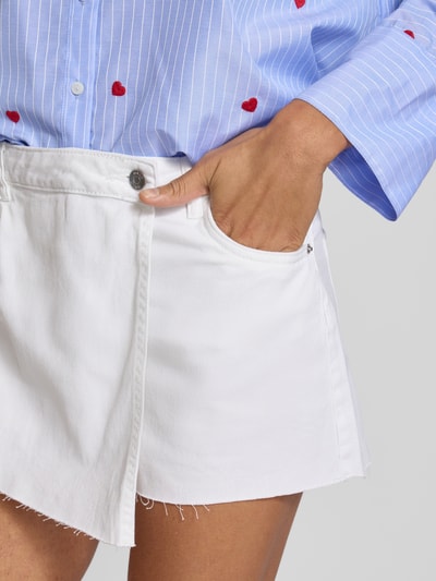 Only Regular Fit Jeansshorts-Rock in Wickel-Optik Modell 'TEXAS' Weiss 3