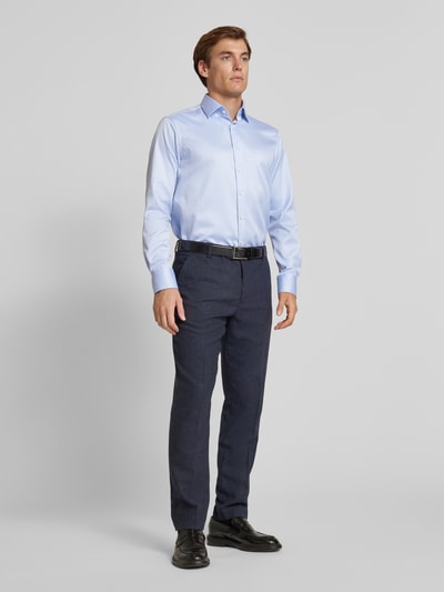 Christian Berg Men Regular Fit Business-Hemd mit Kentkragen Bleu 1