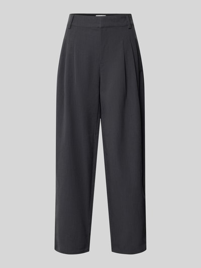Produktfoto, Barrel Fit Bundfaltenhose Modell 'Evie' von My Essential Wardrobe aus dunkelgrauem Material-Mix mit Viskose-Anteil, glatte Oberfläche, Eingrifftaschen, Bundweite 39 cm, Innenbeinlänge 74 cm.