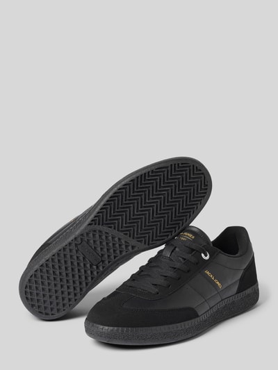 Produktfoto, Sneaker mit Logo-Prägung Modell 'Kleen' von Jack & Jones in Schwarz mit abgerundeter Passform, Schnürverschluss, profilierte Sohle, Absatzhöhe 3 cm, Schafthöhe 7 cm, Schaftweite 9 cm