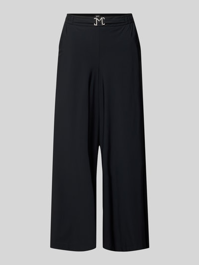 Produktfoto, schwarze Hose in verkürzter Passform mit Gürtel Modell 'Pia' von MAC, weites Bein, elastischer Bund, Material-Mix mit Stretch-Anteil
