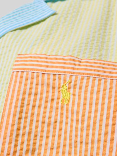 Produktfoto, Comfort Fit Pyjama aus reiner Baumwolle Modell 'SCALLOP SEERSUCKER' von Polo Ralph Lauren, wzór w paski, faktura tkaniny seersucker, wyhaftowane logo, efekt: jednolity kolor, komplet, wykończenie materiału: bawełna