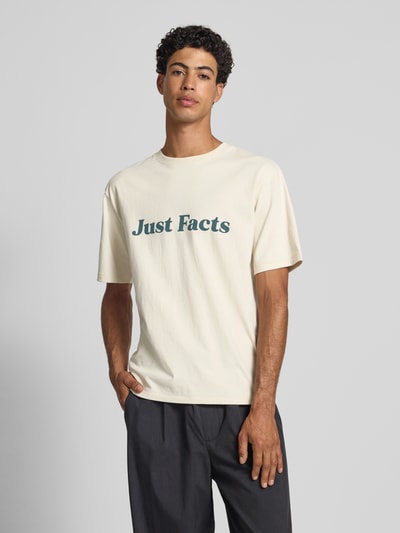 REVIEW T-Shirt mit geripptem Rundhalsausschnitt Ecru 4