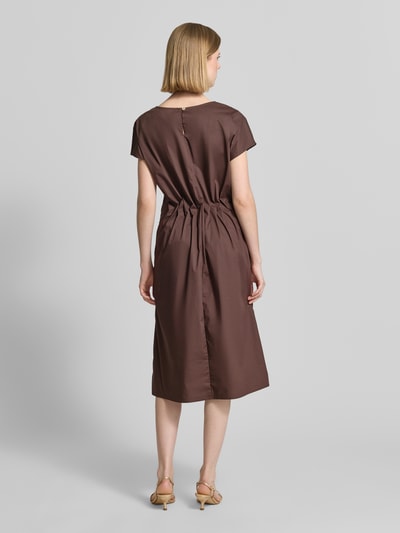 Christian Berg Woman Selection Midikleid mit Rundhalsausschnitt und Drapierungen Dunkelbraun 5