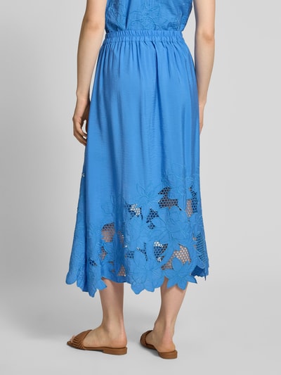 MOS MOSH Długa spódnica z haftem angielskim model ‘Zorai Brodie’ Królewski niebieski 5
