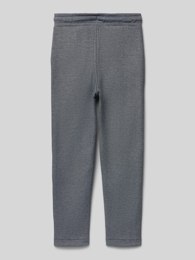 Produktfoto, graue Straight Fit Sweatpants mit Strukturmuster von Blue Seven, elastischer Bund und Eingrifftaschen, Baumwoll-Mix