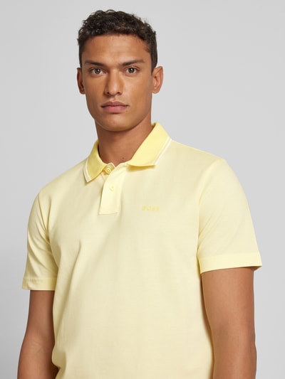 BOSS Orange Koszulka polo o kroju slim fit z nadrukiem z logo Żółty 3