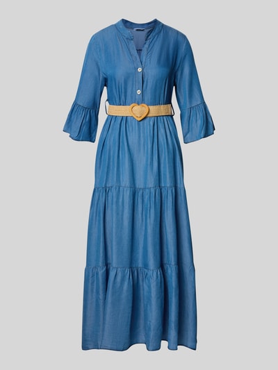 Produktfoto, Jeanskleid mit Gürtel und Rüschenärmel Modell 'Li44yanaa' von ZABAIONE aus reinem Lyocell in Blau, Taillierter Schnitt, Midikleid, Serafino-Kragen, kurze Knopfleiste, Rüschenärmel, Gürtel mit Herz-Schnalle, Volantsaum, Rückenlänge bei Größe S: 123 cm, Brustweite bei Größe S: 27 cm, Ärmellänge bei Größe S: 40 cm