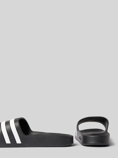 ADIDAS SPORTSWEAR Slides mit Label-Detail Modell 'ADILETTE AQUA' Black 2