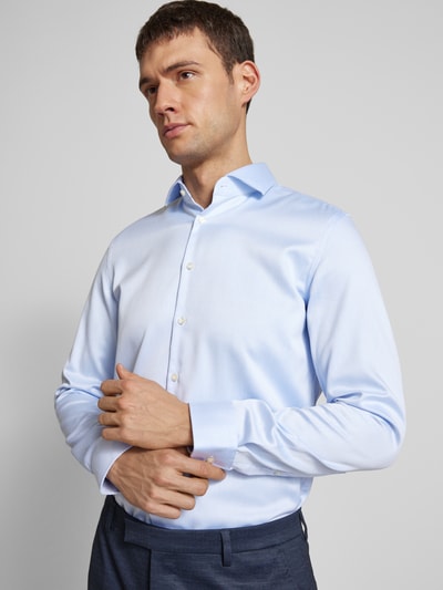 Jake*s Slim Fit Business-Hemd mit Haifischkragen Hellblau 3