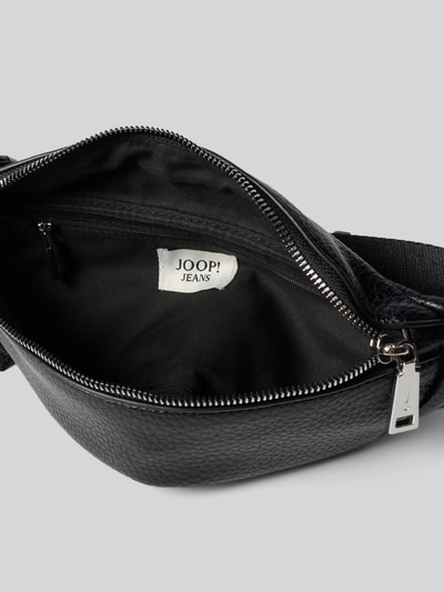 JOOP! Jeans Saszetka nerka z detalem z logo Czarny 5