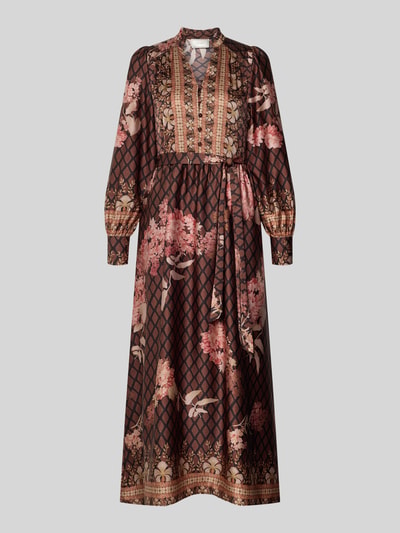 Produktfoto, Maxikleid aus Satin mit Bindegürtel von Neo Noir in Dunkelbraun mit floralem Muster, A-Linie, V-Ausschnitt, Knopfleiste.