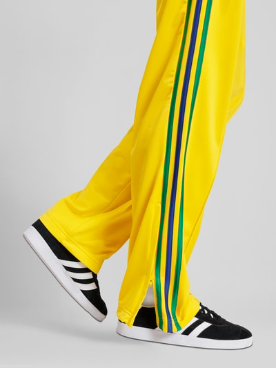 adidas Originals Regular Fit Trainingshose mit Label Stitching GELB 6
