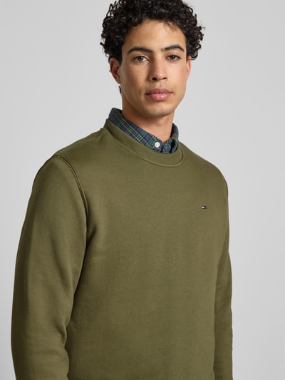 Tommy Jeans Regular Fit Sweatshirt aus Baumwoll-Mix  Oliv 3