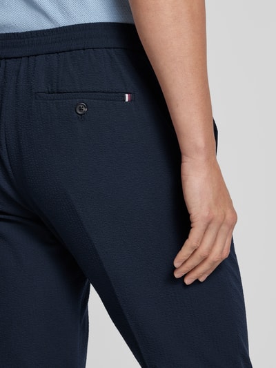 Tommy Hilfiger Regular fit stoffen broek met structuurmotief, model 'HARLEM' Marineblauw - 3