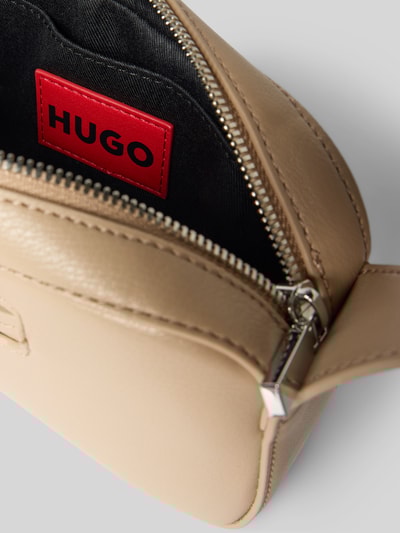 HUGO Umhängetasche mit Label-Applikation Modell 'MEL 2.0' Taupe 5