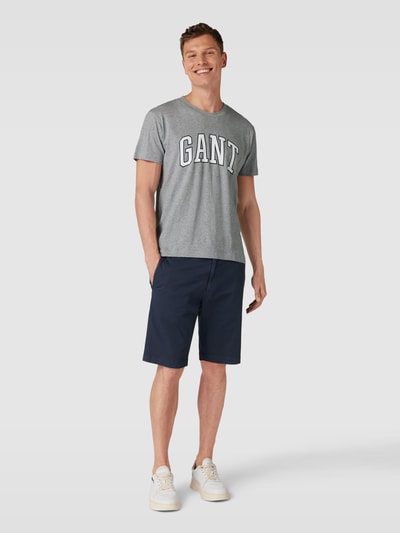 Gant T-Shirt mit Label-Print Silber Melange 1