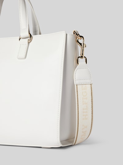 Tommy Hilfiger Handtasche in unifarbenem Design Modell 'Joy' Offwhite 3