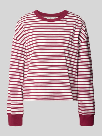 Produktfoto, Longsleeve mit Rundhalsausschnitt Modell 'Monde Krestiane' von MSCH Copenhagen in Weiß und Dunkelrot, reine Baumwolle, Allover-Streifen, Relaxed Fit, 53 cm Rückenlänge bei S/M