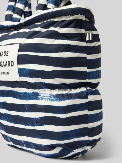 MADS NØRGAARD Shopper mit Label-Patch und Label-Detail Marine 3