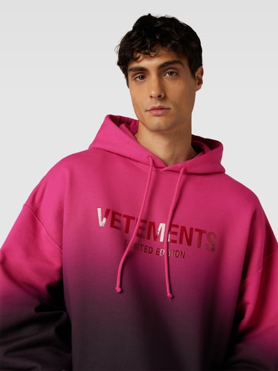 VETEMENTS Oversized Hoodie mit Farbverlauf Pink 3