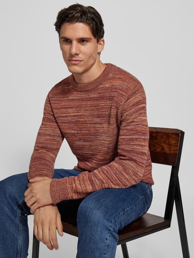 Colours & Sons Sweter z dzianiny z detalami z logo Bordowy 3