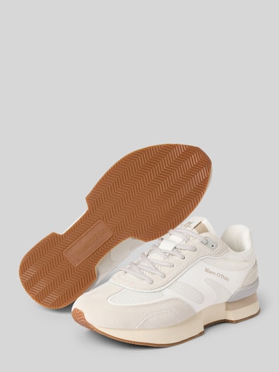 Produktfoto, Low Top Sneaker aus echtem Rindsleder von Marc O'Polo in Beige, unifarbene Optik, abgerundete Spitze, flache Sohle, Veloursleder-Struktur