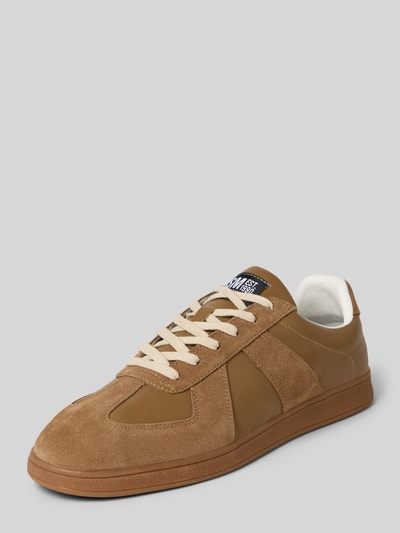 Produktfoto, Sneaker aus Leder mit Schnürung Modell 'Waltor' von Steve Madden in Braun mit abgerundete-Spitze, Label-Detail, Echtleder, Absatzhöhe 3 cm, Schafthöhe 8 cm, Schaftweite 8 cm, Herren Sneaker
