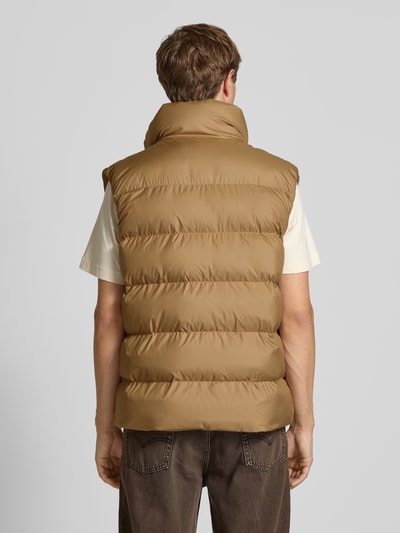 adidas Originals Kamizelka pikowana z nadrukiem z logo i stójką Średniobrązowy 5