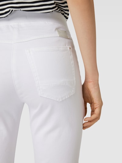 Raphaela By Brax Jeansy o kroju slim fit z elastycznym pasem z logo model ‘Pamina Fun’ Biały 3