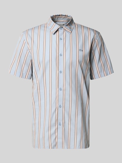 Produktfoto, Regular Fit Freizeithemd aus reiner Baumwolle von Lacoste, niebiesko-białe paski, krój regular fit, krótki rękaw, popelina, logo