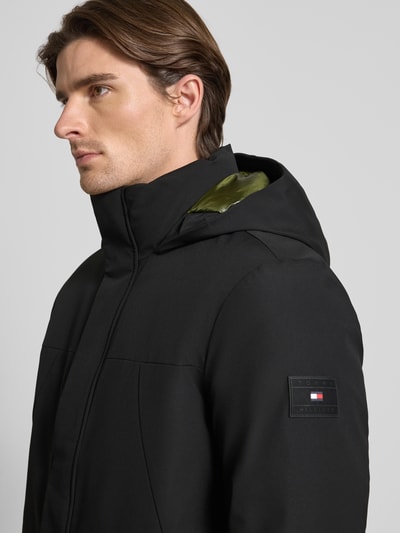 Tommy Hilfiger Płaszcz funkcyjny o kroju regular fit z kapturem Czarny 3