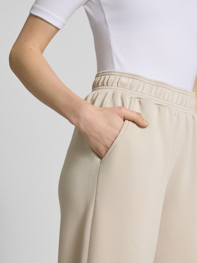mbyM Wide leg stoffen broek met steekzakken, model 'Asaka' Taupe - 3