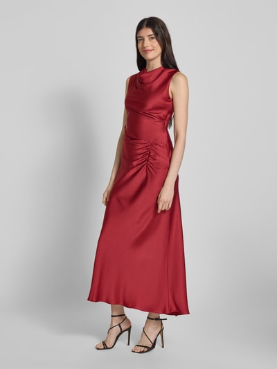 Forever New Abendkleid mit Wasserfall-Ausschnitt Dunkelrot 1