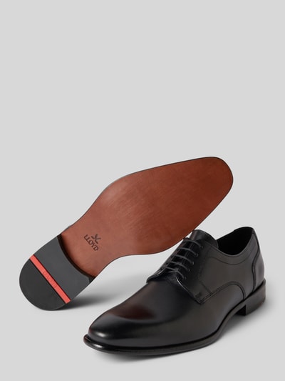Produktfoto, Schnürschuhe aus echtem Leder Modell 'Leno' von Lloyd, czarne, smukły kształt, gładka podeszwa, krój slim fit, wysokość obcasa 3 cm, wysokość cholewki 7 cm, szerokość w rozmiarze 44: 11 cm