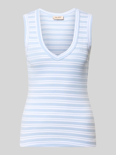 Produktfoto, Slim Fit Top mit V-Ausschnitt Modell 'Elle' von MOS MOSH aus Reine Baumwolle, hellblau-weiß gestreift, Rückenlänge 58 cm in Größe S