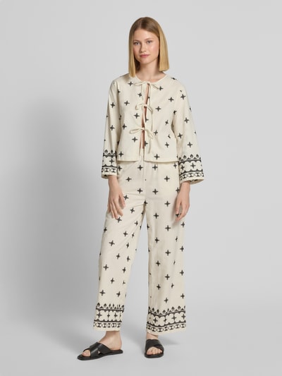 B.Young Hemdbluse mit Schnürverschluss Modell 'DUNIA' Offwhite 1