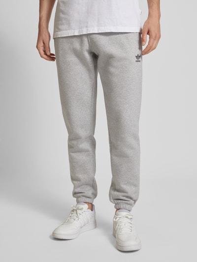 adidas Originals Tapered fit sweatpants met labelstitching Lichtgrijs gemêleerd - 4