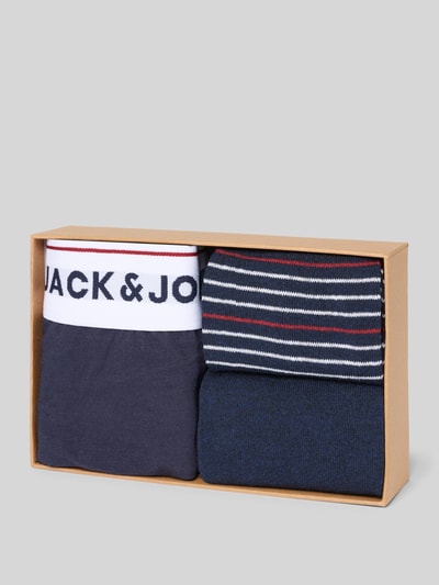 Produktfoto, Trunks und Socken im 2er-Pack mit Geschenkbox von Jack & Jones, bawełna z elastanem, granatowe, paski, model 'ORDINARY'.