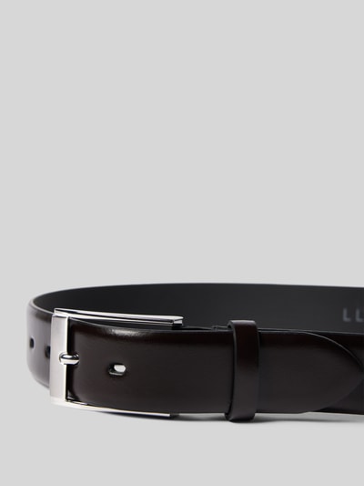 Produktfoto, Gürtel aus echtem Leder von Lloyd Men's Belts, braun, silberne Dornschließe, klassische Passform, Detailaufnahme