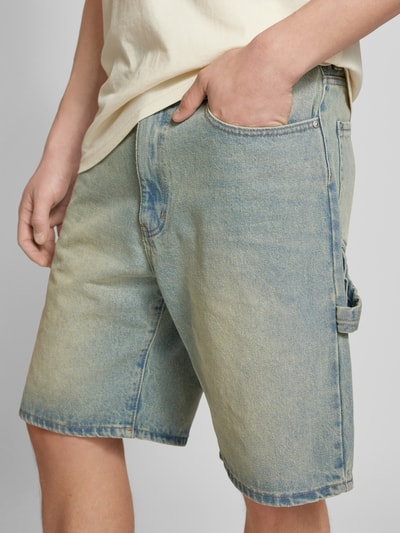 REVIEW Jeansshorts mit Stitchings Blau 3