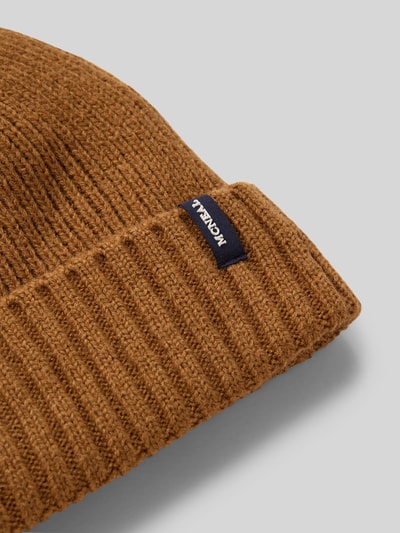 MCNEAL Beanie mit Label-Detail Camel Melange 2