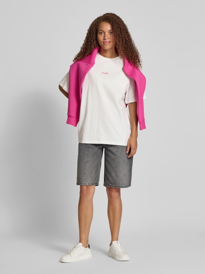 OH APRIL Oversized T-Shirt mit Label-Print Offwhite 1