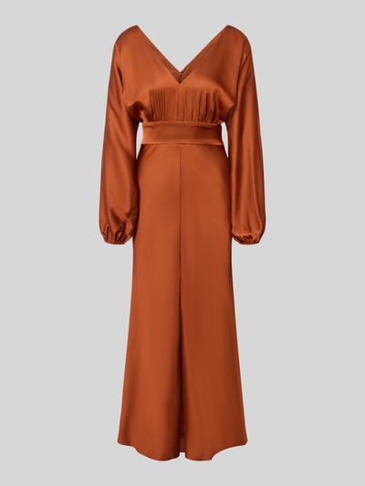 Produktfoto, Abendkleid mit Viskose-Anteil Modell 'Vera' von Forever New in Kupferbraun, matt glänzende Oberfläche, taillierte Midilänge