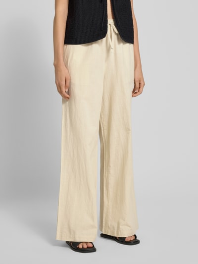 Mustang Spodnie materiałowe z elastycznym pasem model ‘Tuscaloosa’ Beżowy 4