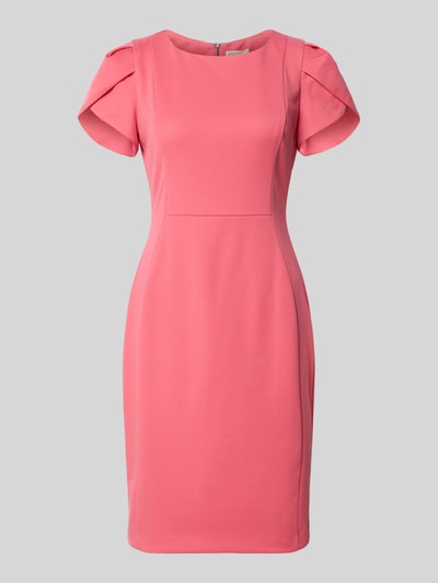 Produktfoto, Knielanges Cocktailkleid mit Rundhalsausschnitt von Vera Mont in Rosa, Material-Mix mit Stretch-Anteil, Gerader-Schnitt, Knielänge, Rückenlänge 97 cm, Brustweite 44 cm, Ärmellänge 18 cm.